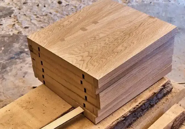 木工台制作中的蜂箱
